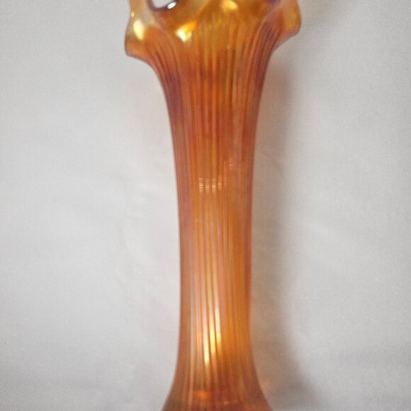 Fenton Fine Ribbed Marigold Carnival Glass Swung Vase 9 Inches Tall - Picture 6 of 9